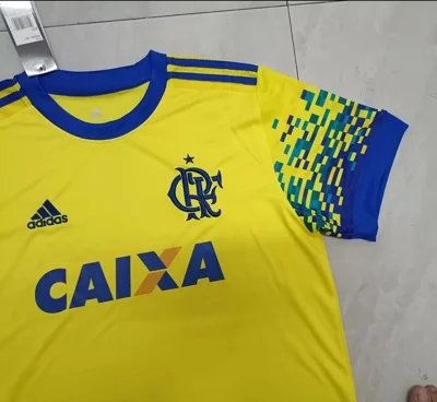 Camisa terceira - Flamengo - 17 a 18