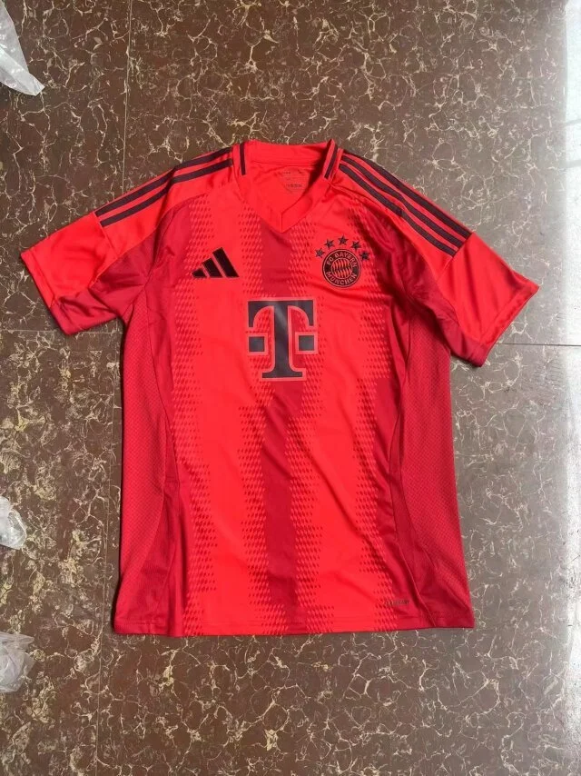 Camisa titular - Bayern de Munique 2024/25 - S a XXL