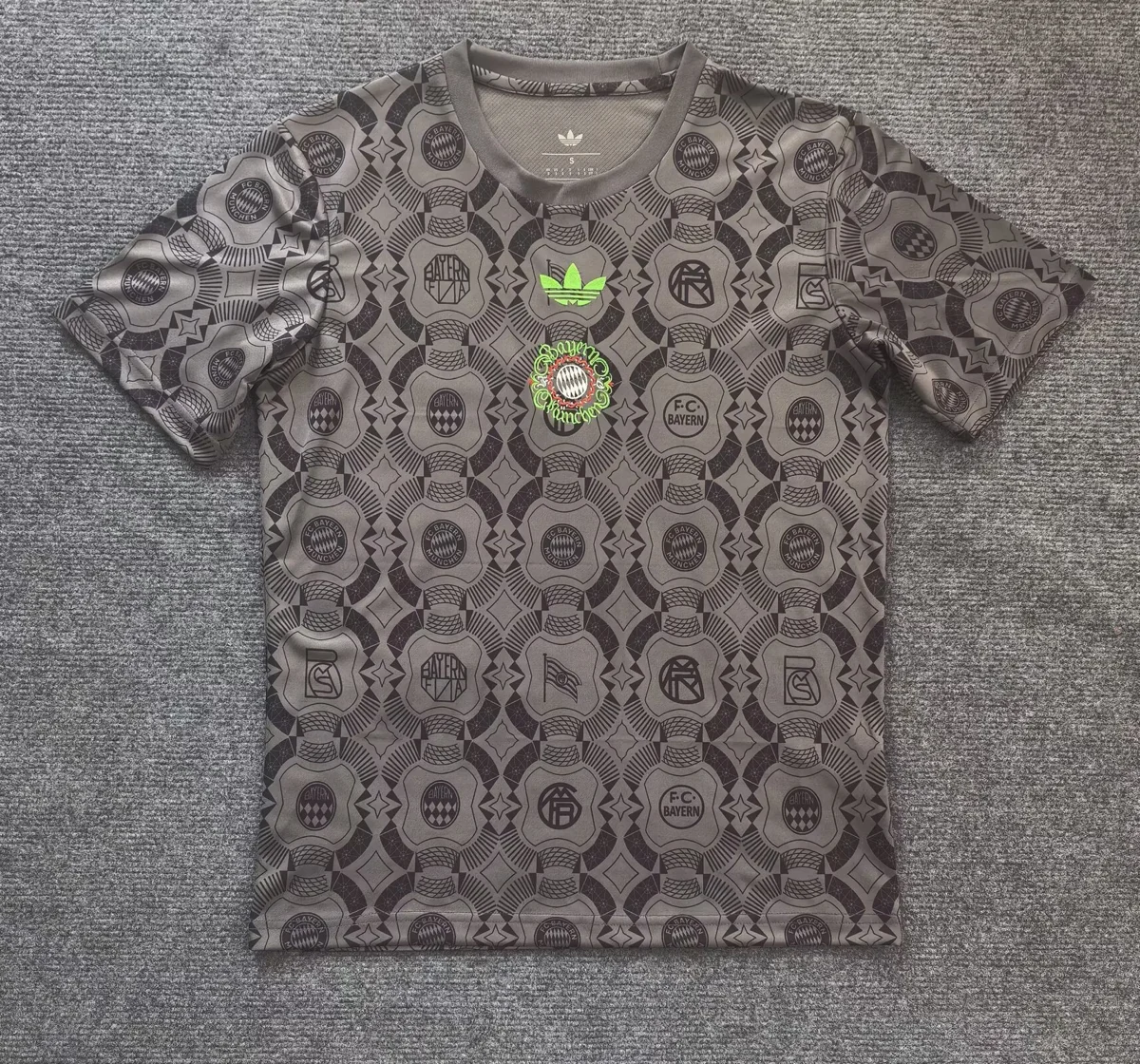 Camisa - Bayern de Munique 2025/26 - S a 2XL