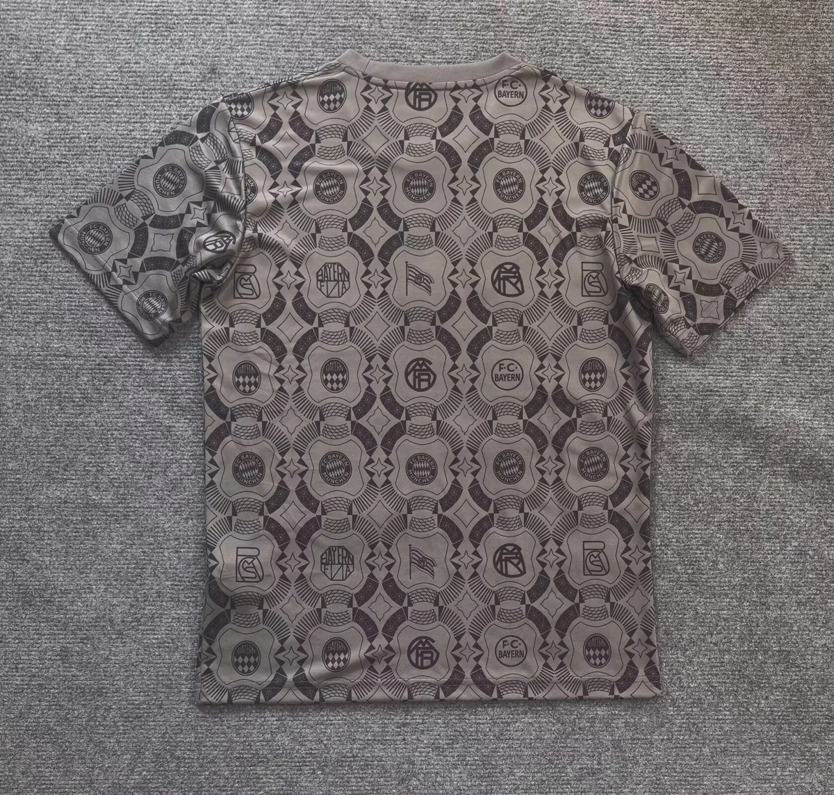 Camisa - Bayern de Munique 2025/26 - S a 2XL