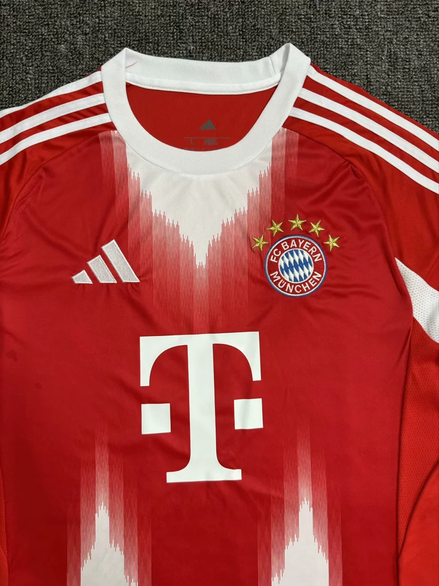 Camisa titular - Bayern de Munique 2025/26 - S a XXL