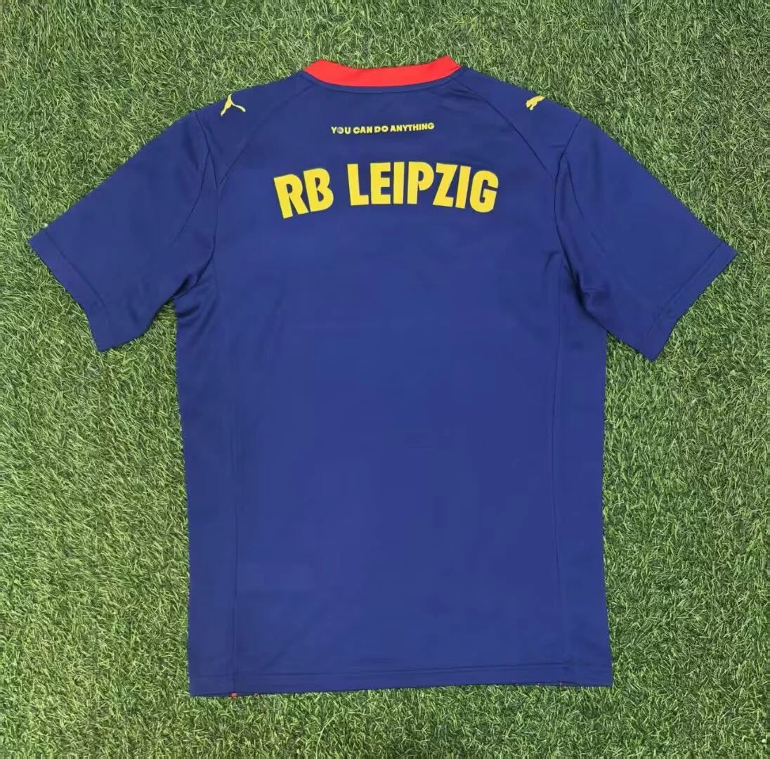 Camisa reserva - RB Leipzig 2025/26 - S a XXL - foto 2