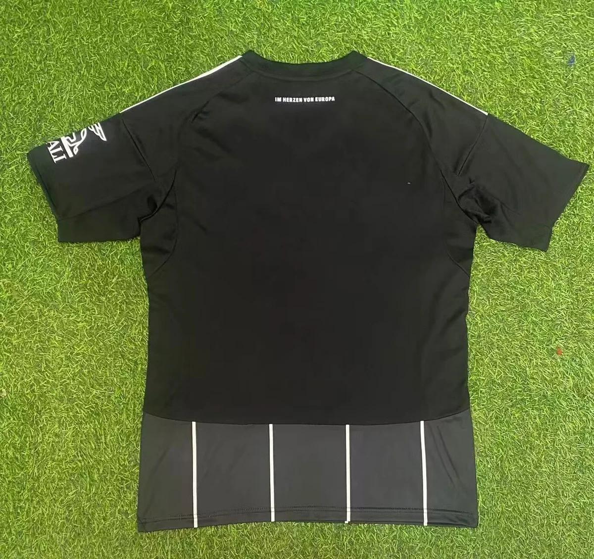 Camisa titular - Eintracht Frankfurt - S a XXL