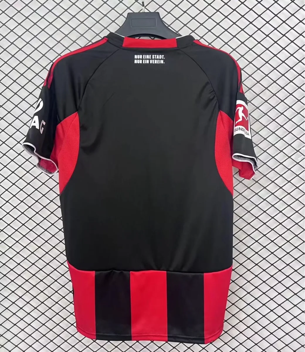 Camisa titular - Eintracht Frankfurt - S a 4XL