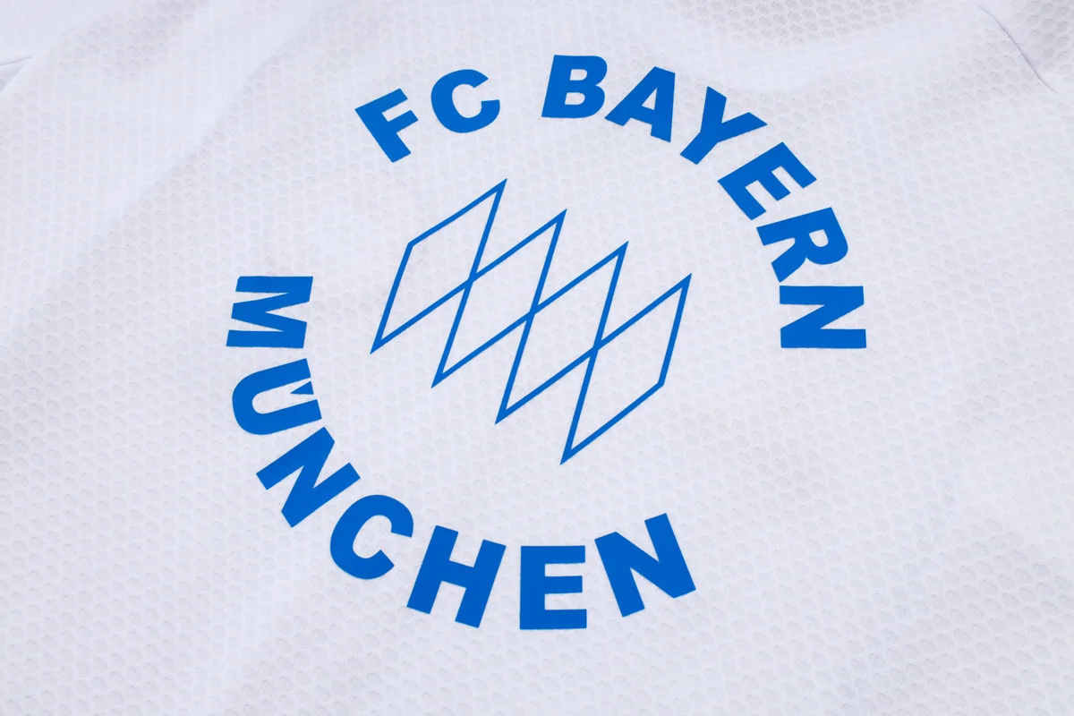 Camisa - Bayern de Munique (manga curta, retrô)