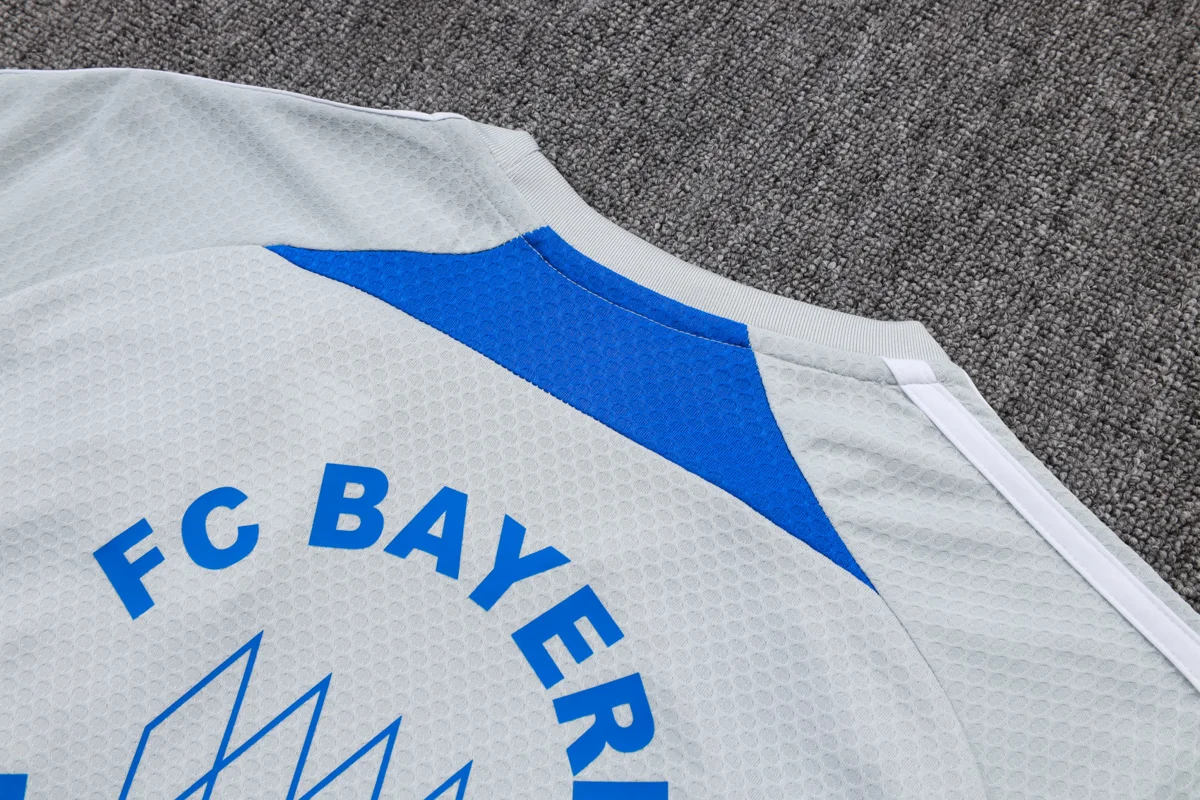 Camisa - Bayern de Munique (manga curta, retrô)