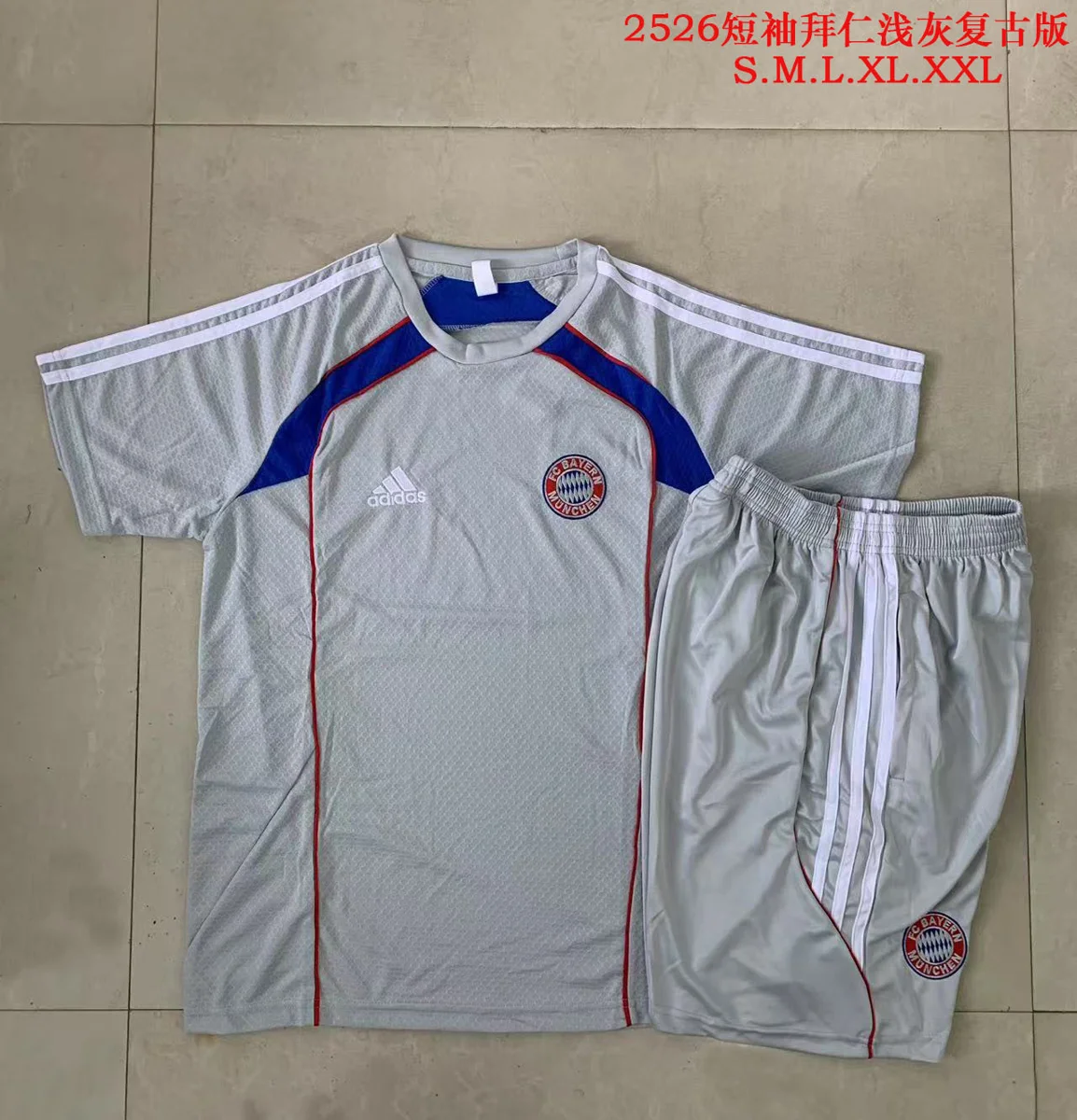 Camisa - Bayern de Munique (manga curta, retrô)