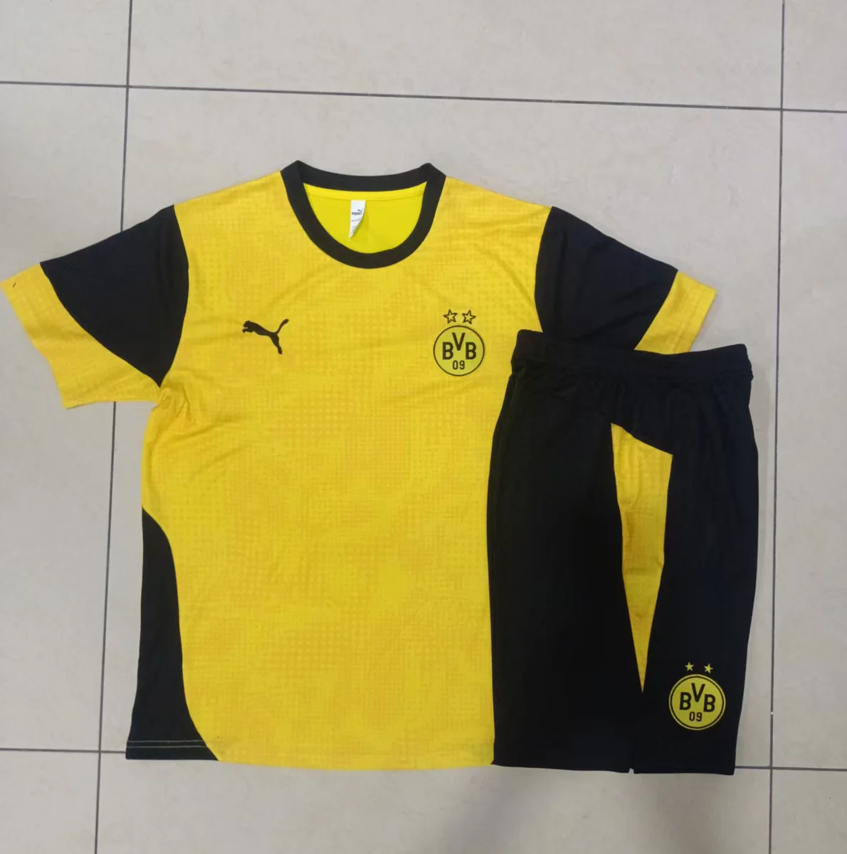 Camisa - Borussia Dortmund (manga curta)