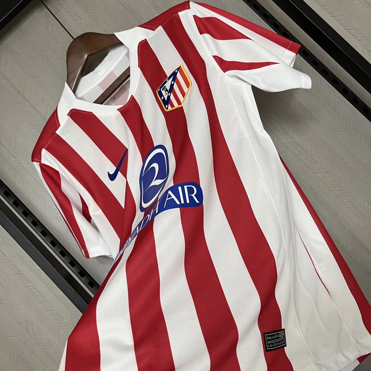 Camisa titular - Atlético de Madrid 2025/26 - foto 2