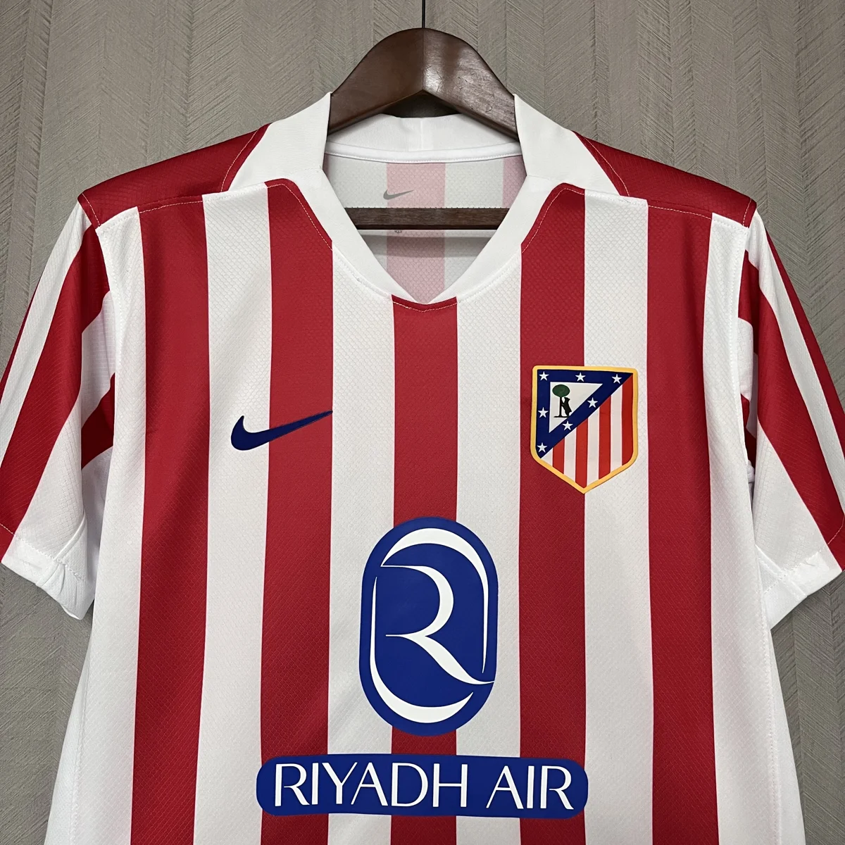 Camisa titular - Atlético de Madrid 2025/26 - foto 9