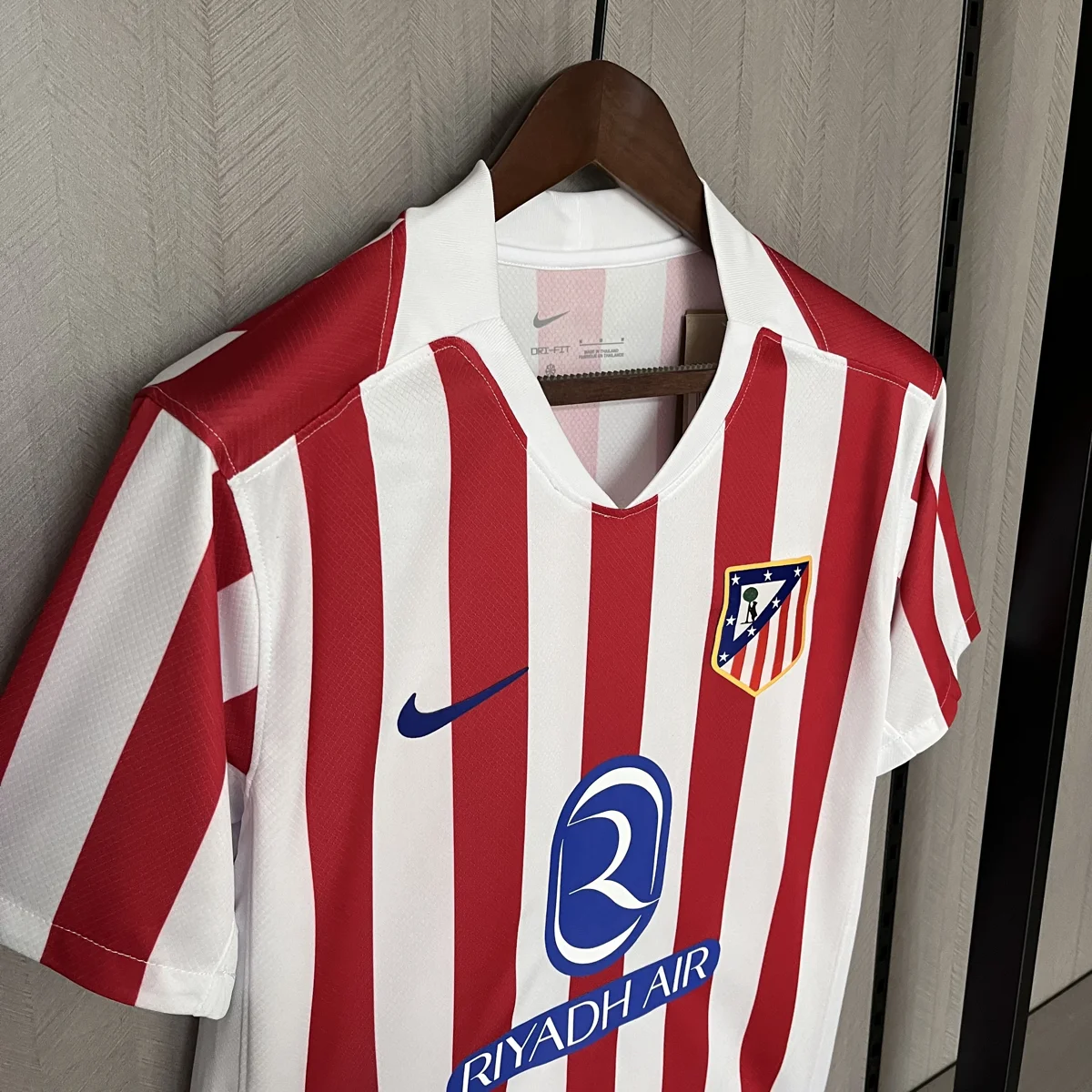 Camisa titular - Atlético de Madrid 2025/26 - foto 10