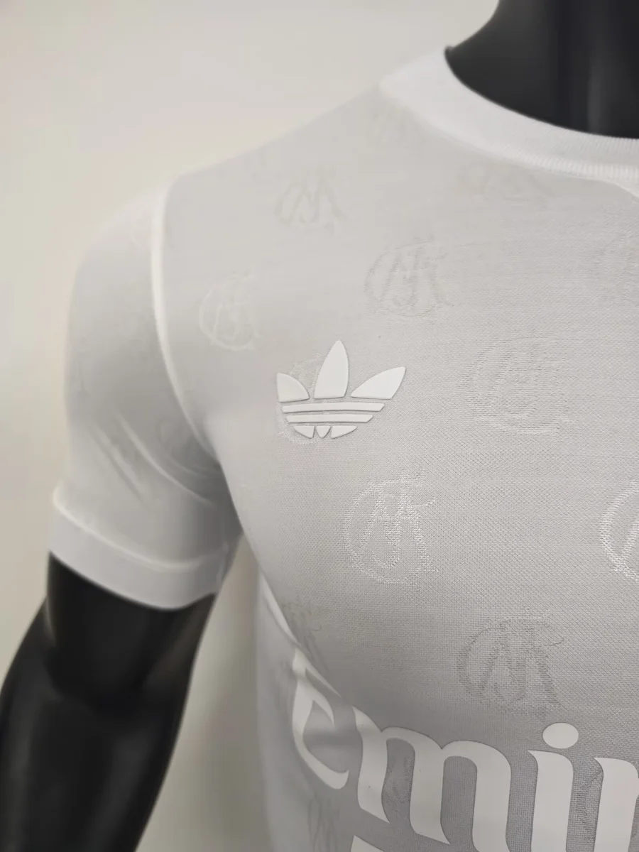Camisa - Real Madrid 2026/27 - versão jogador - S a 2XL - foto 5