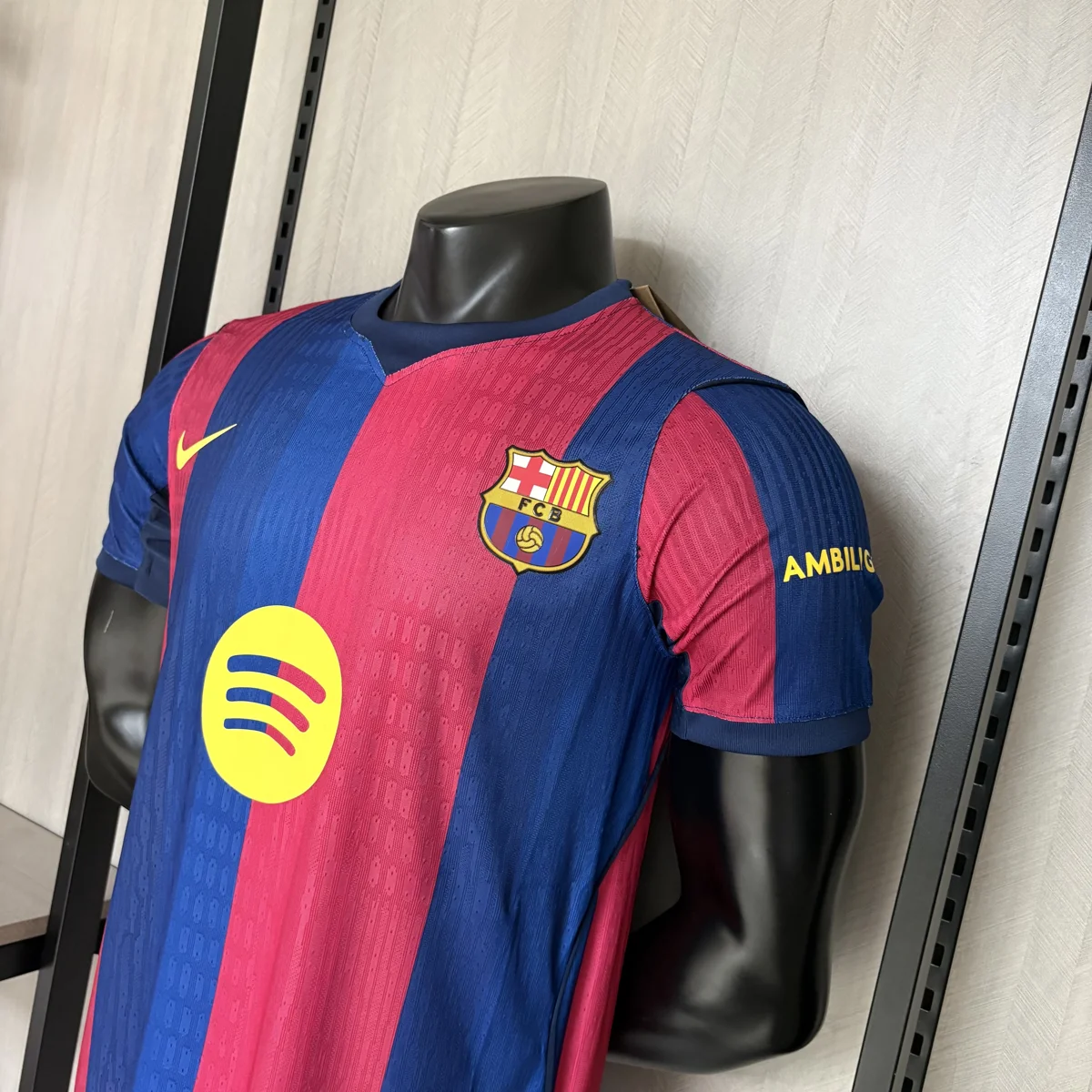 Camisa titular - Barcelona 2026/27 - versão jogador - foto 3