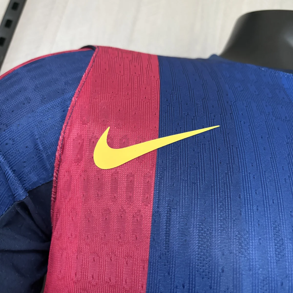 Camisa titular - Barcelona 2026/27 - versão jogador - foto 7