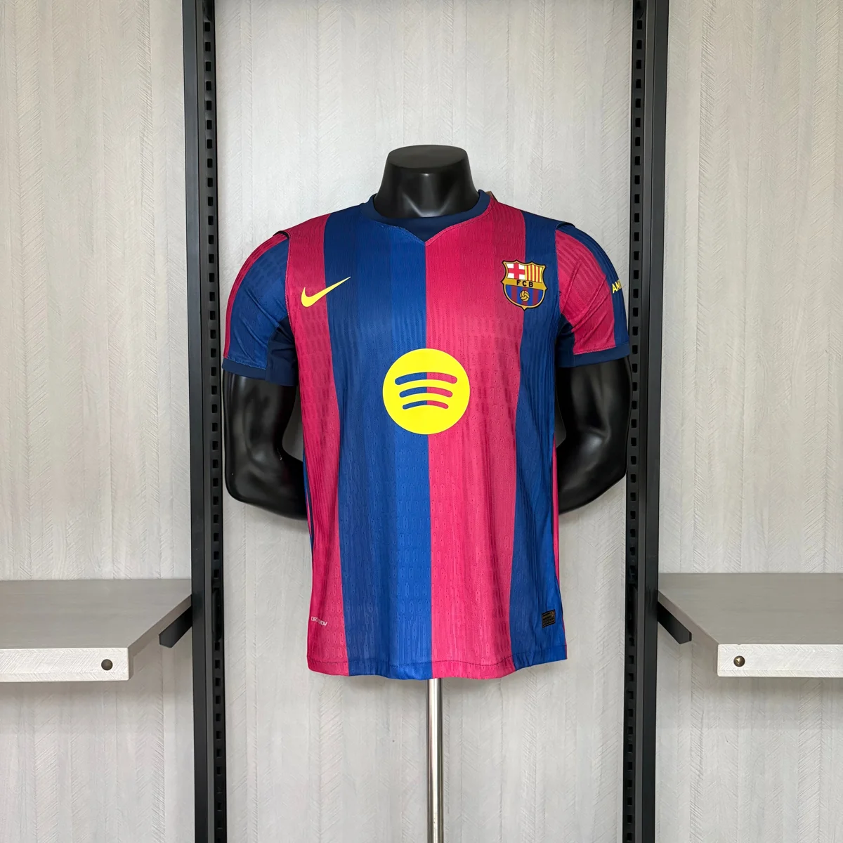 Camisa titular - Barcelona 2026/27 - versão jogador - foto 11