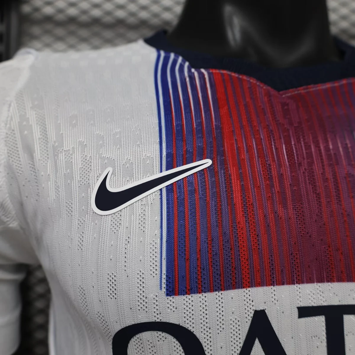 Camisa reserva - PSG 2026/27 - versão jogador - S a 2XL - foto 7