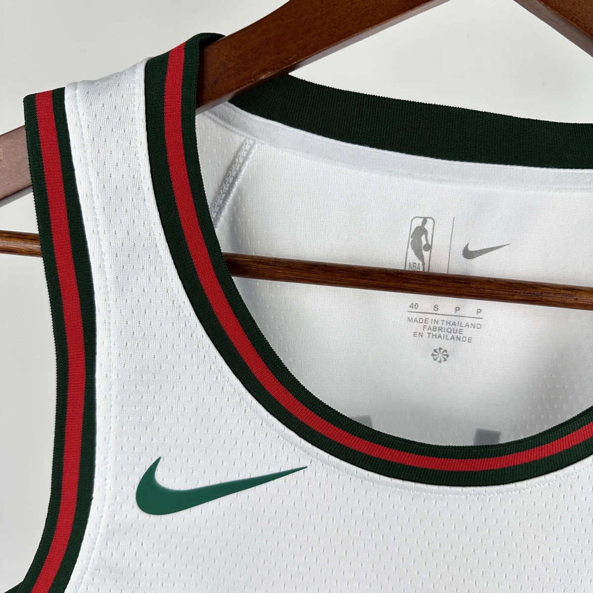 Camisa - Milwaukee Bucks (retrô)
