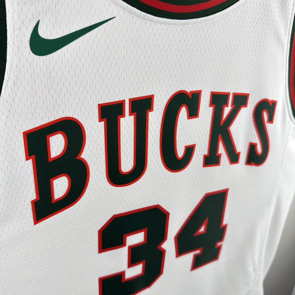 Camisa - Milwaukee Bucks (retrô)