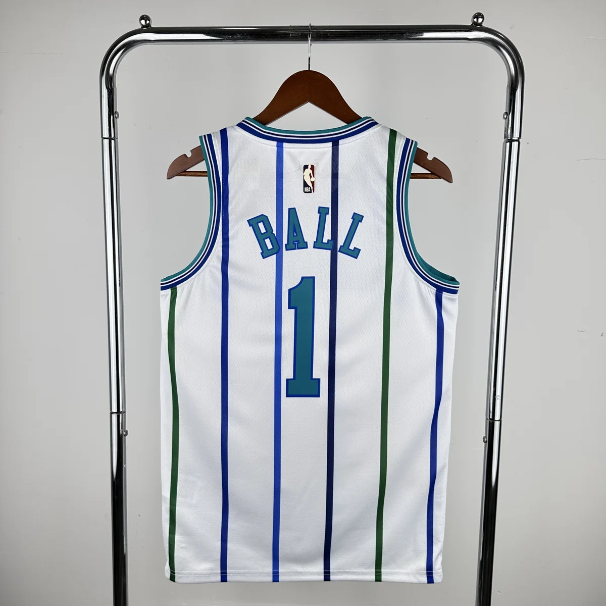Camisa - Charlotte Hornets (retrô)