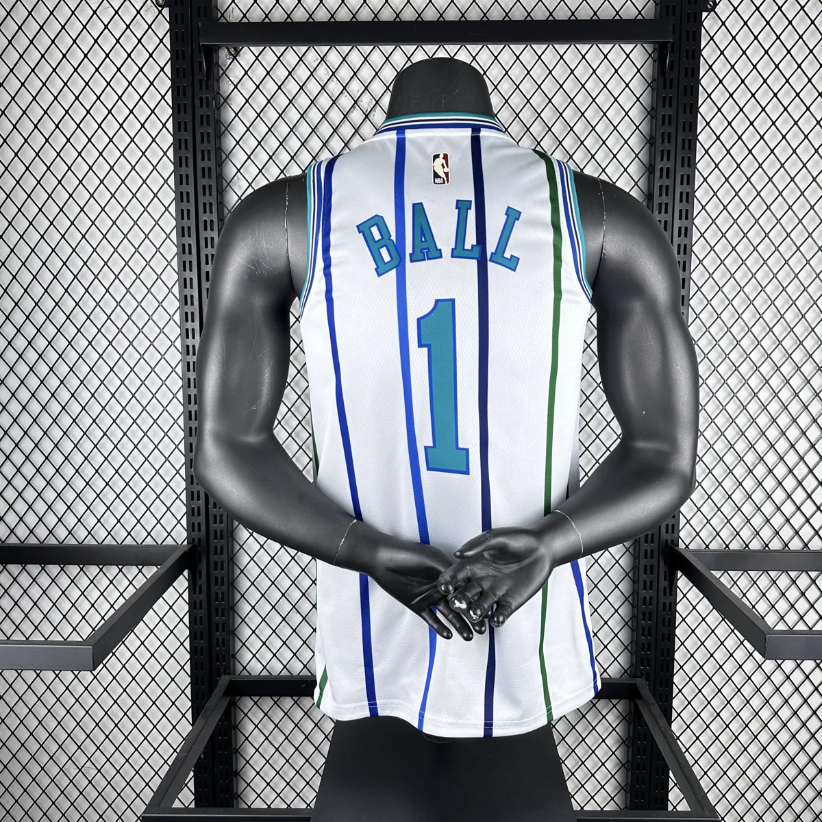 Camisa - Charlotte Hornets (retrô)