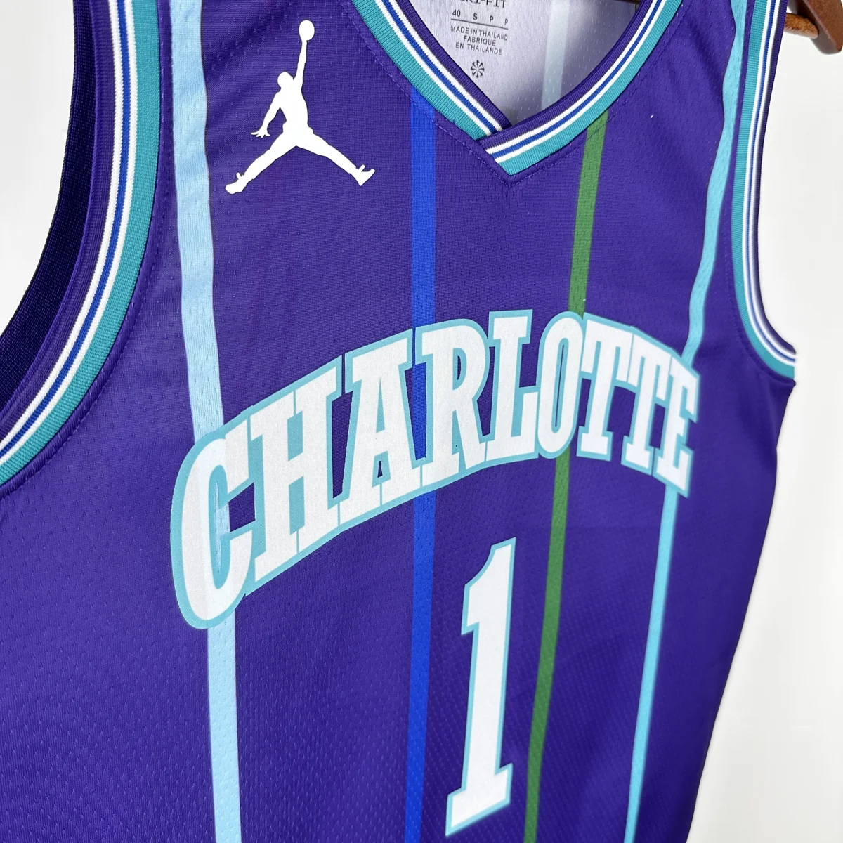 Camisa - Charlotte Hornets (retrô)