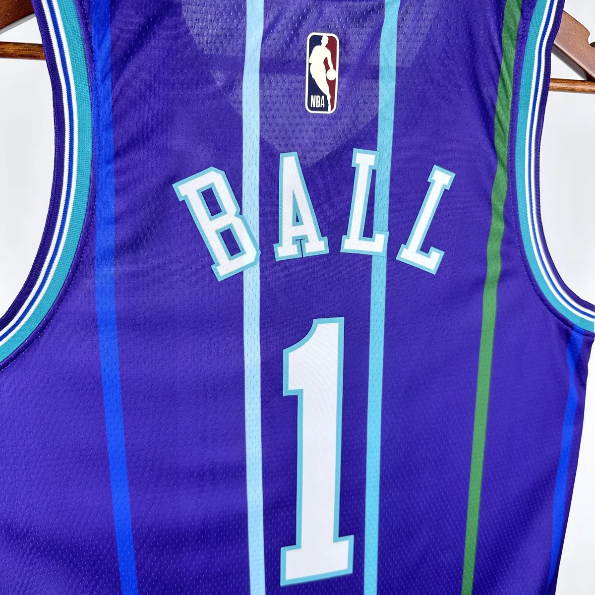 Camisa - Charlotte Hornets (retrô)