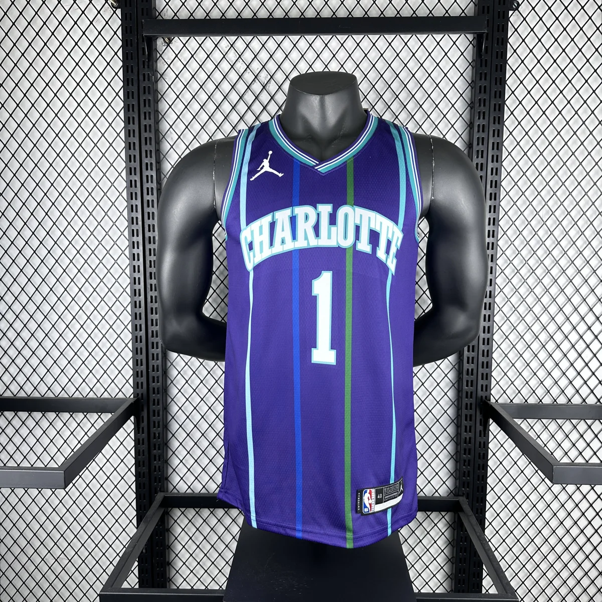 Camisa - Charlotte Hornets (retrô)