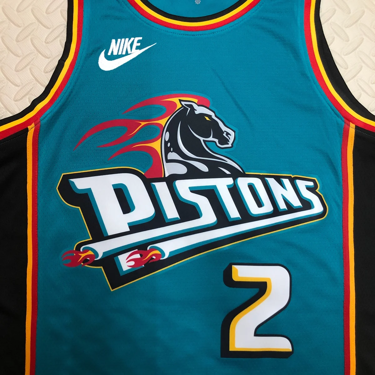 Camisa - Detroit Pistons (retrô)