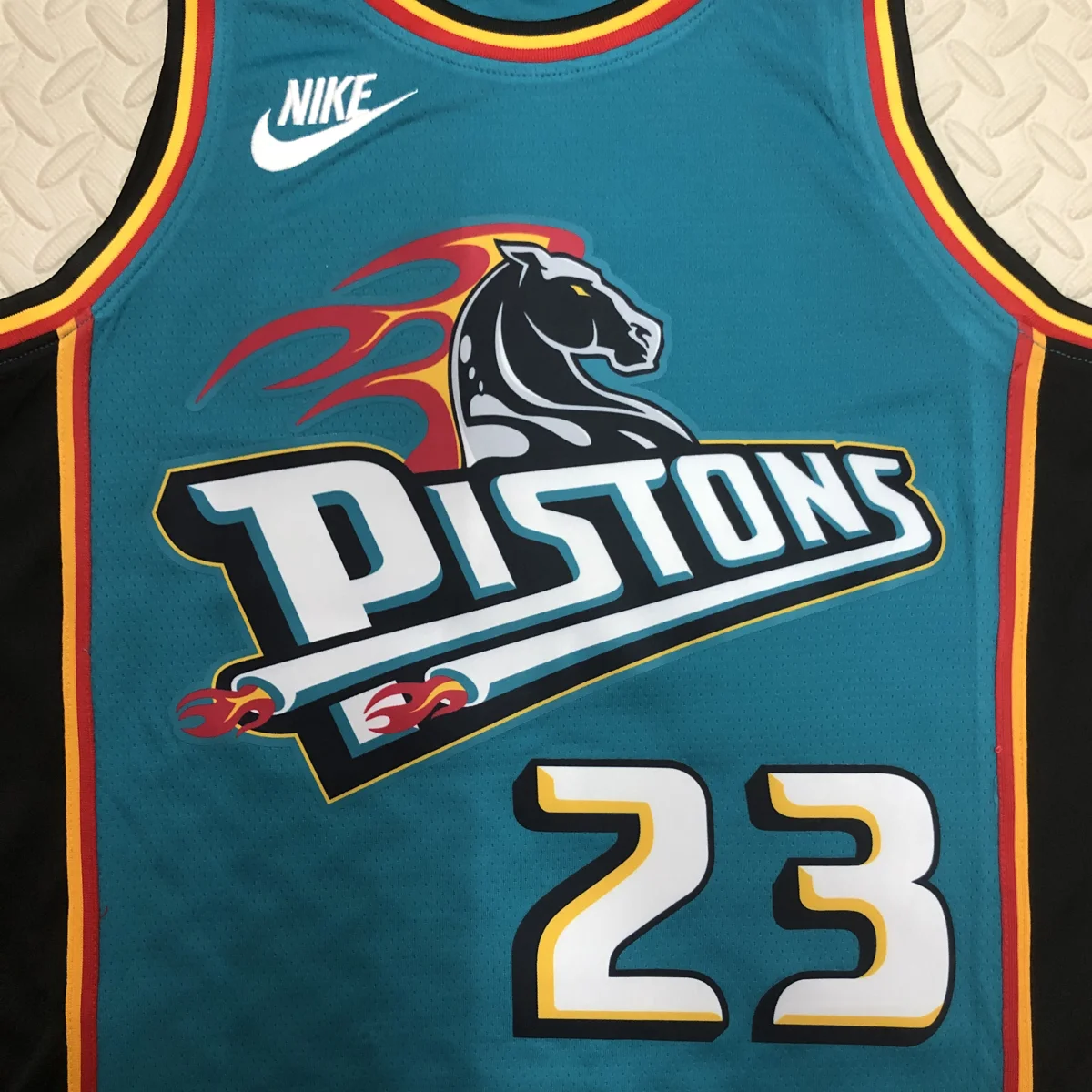 Camisa - Detroit Pistons (retrô)