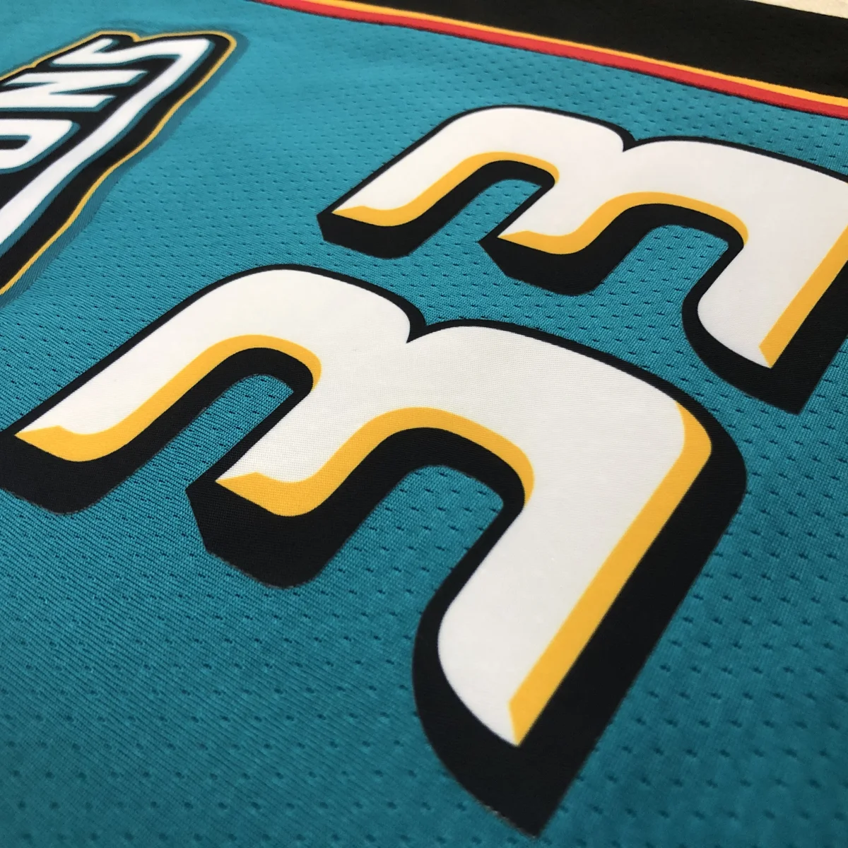 Camisa - Detroit Pistons (retrô)