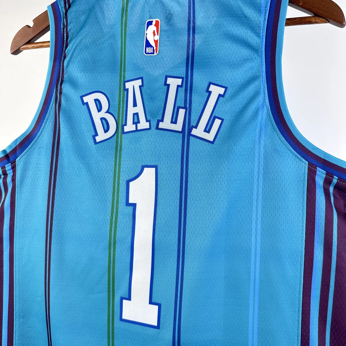 Camisa - Charlotte Hornets (retrô)