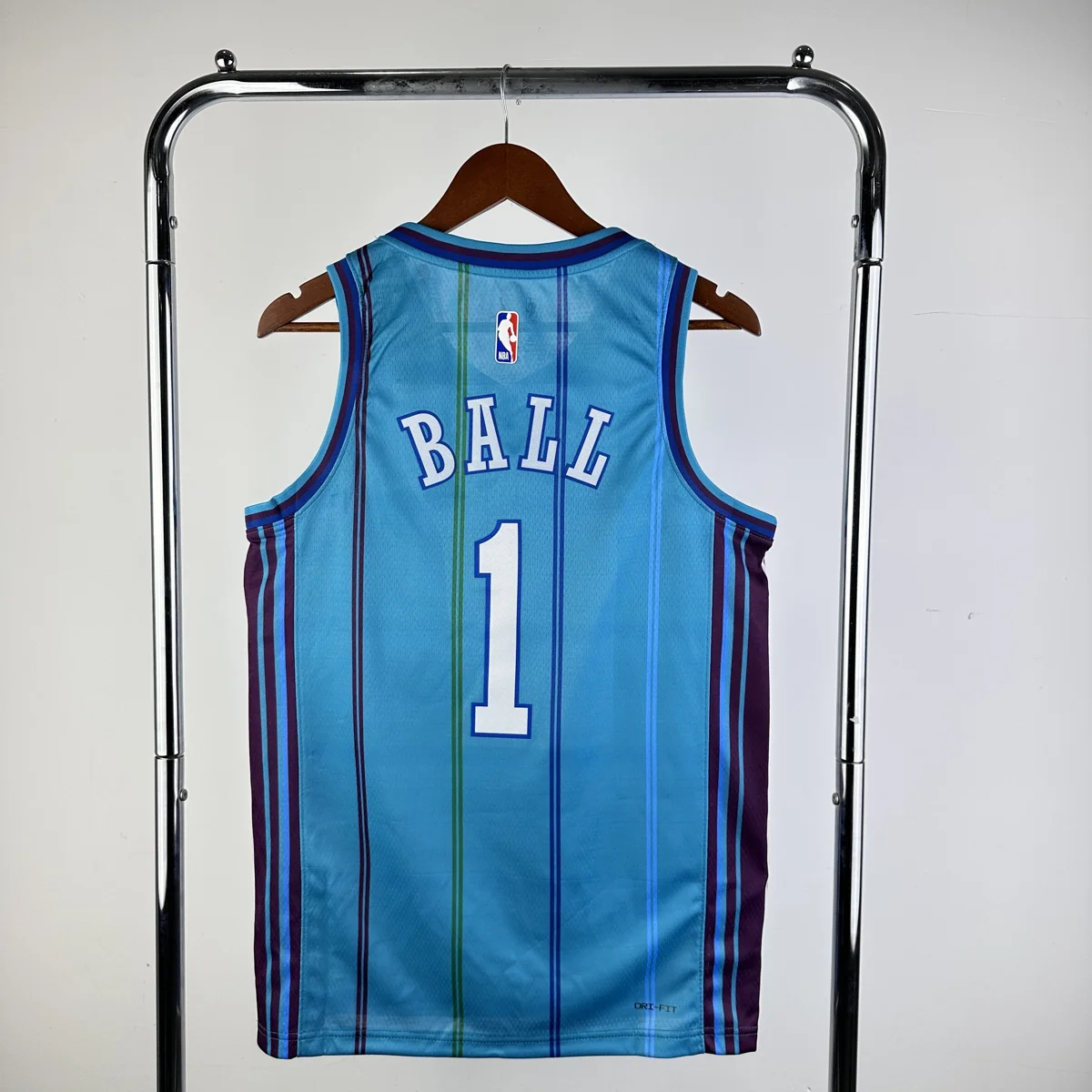 Camisa - Charlotte Hornets (retrô)