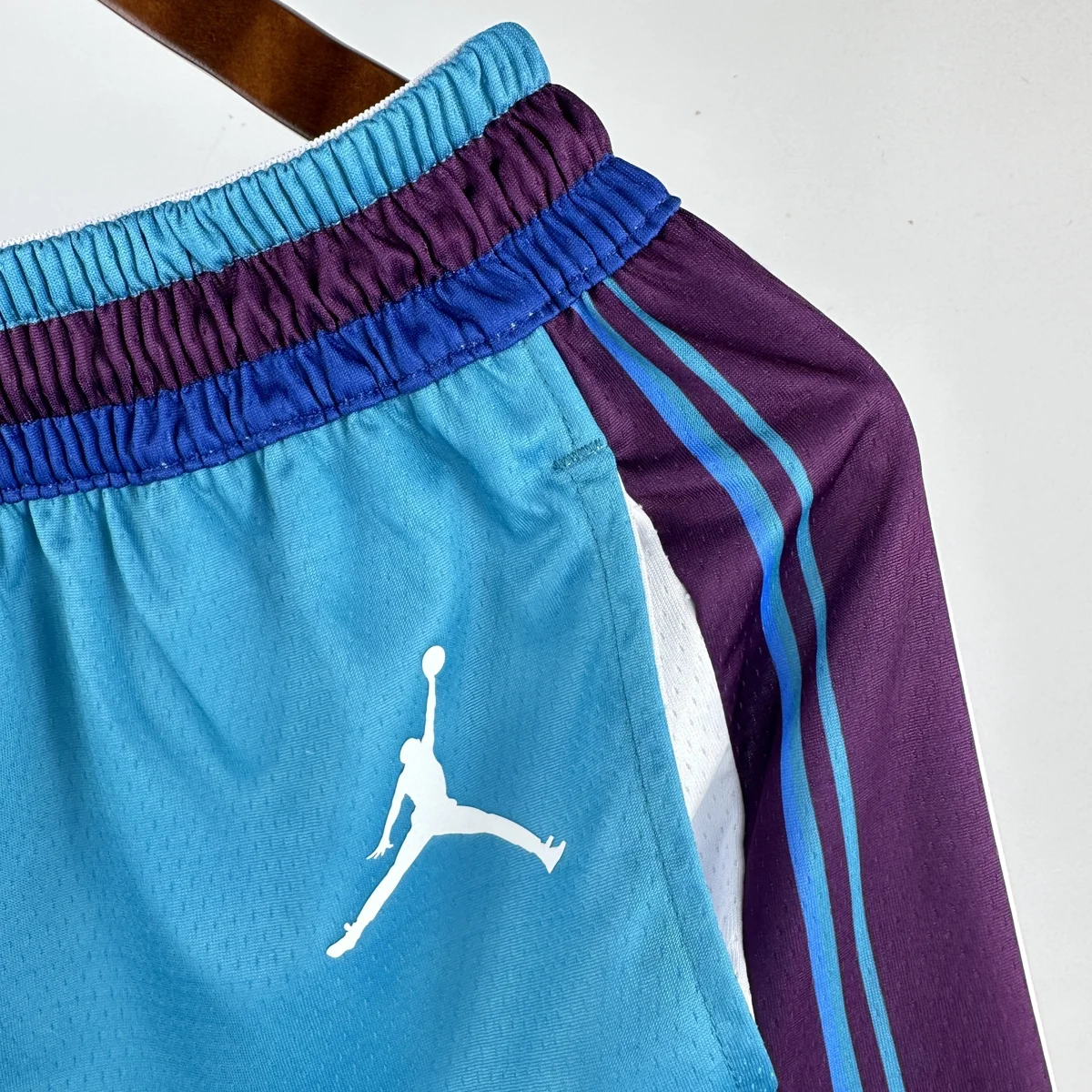 Camisa - Charlotte Hornets (retrô)