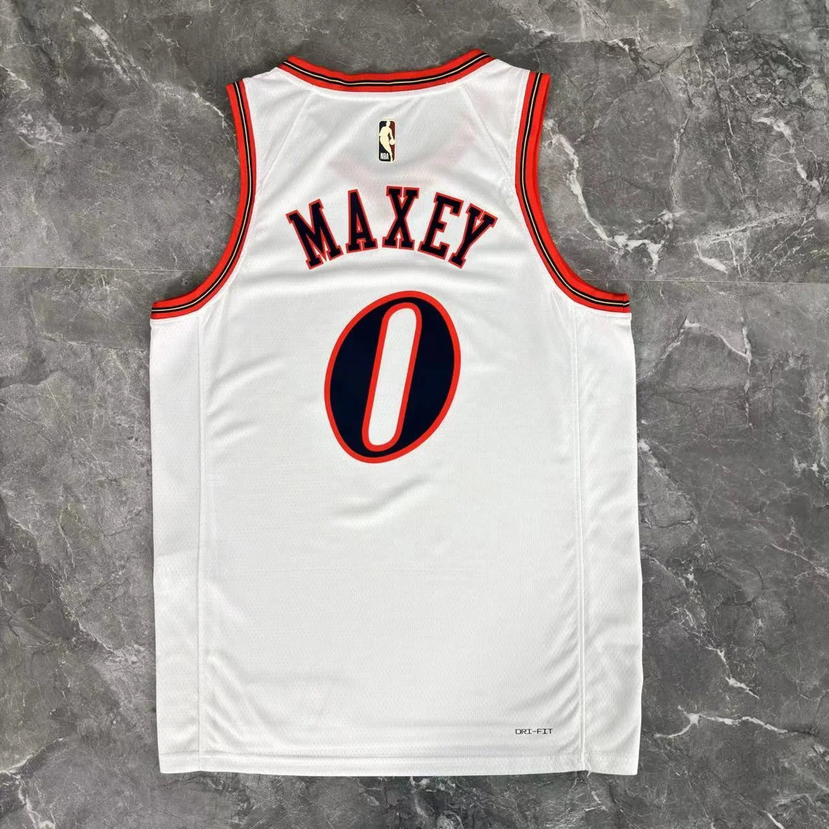 Camisa - Philadelphia 76ers (retrô)