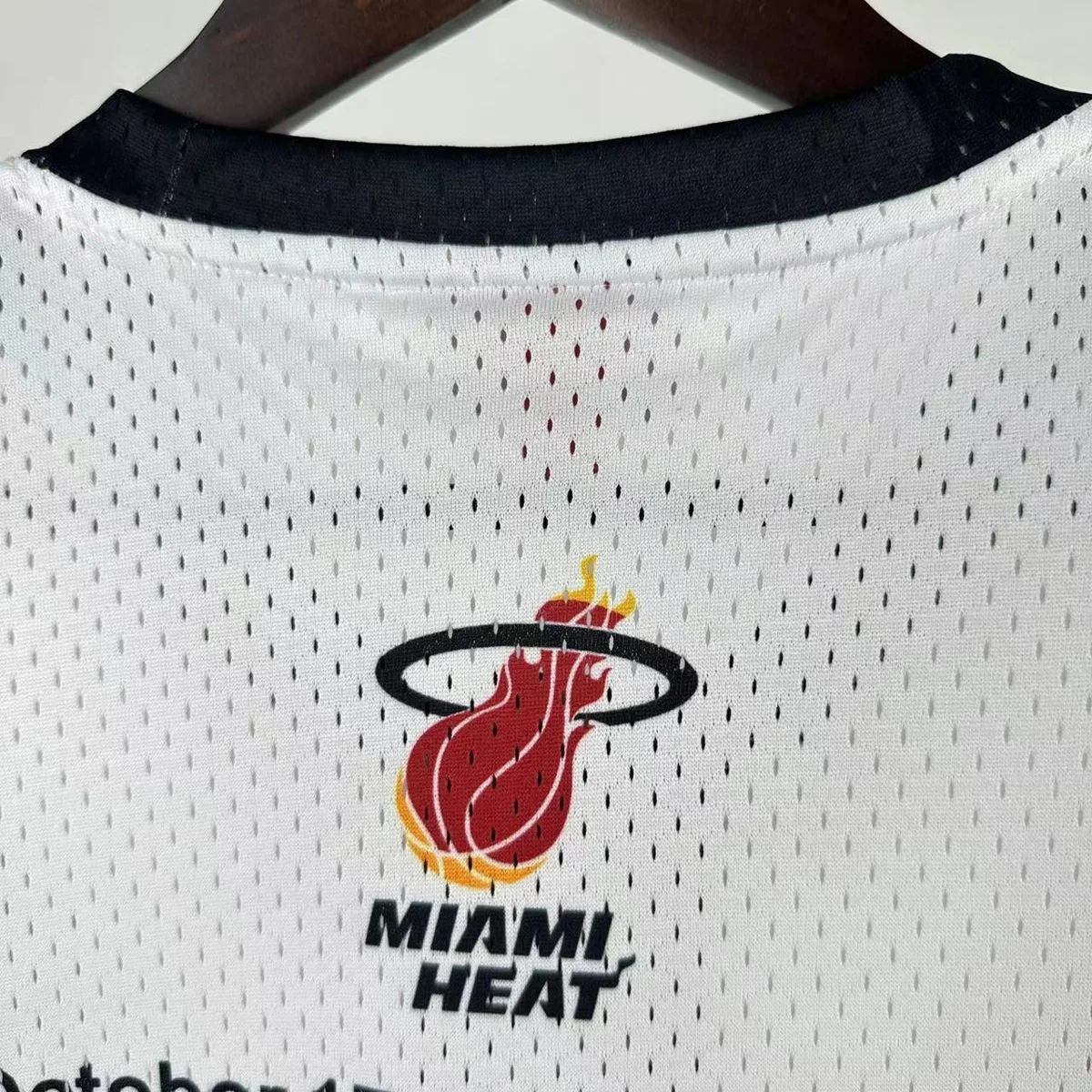 Camisa - Miami Heat (retrô)