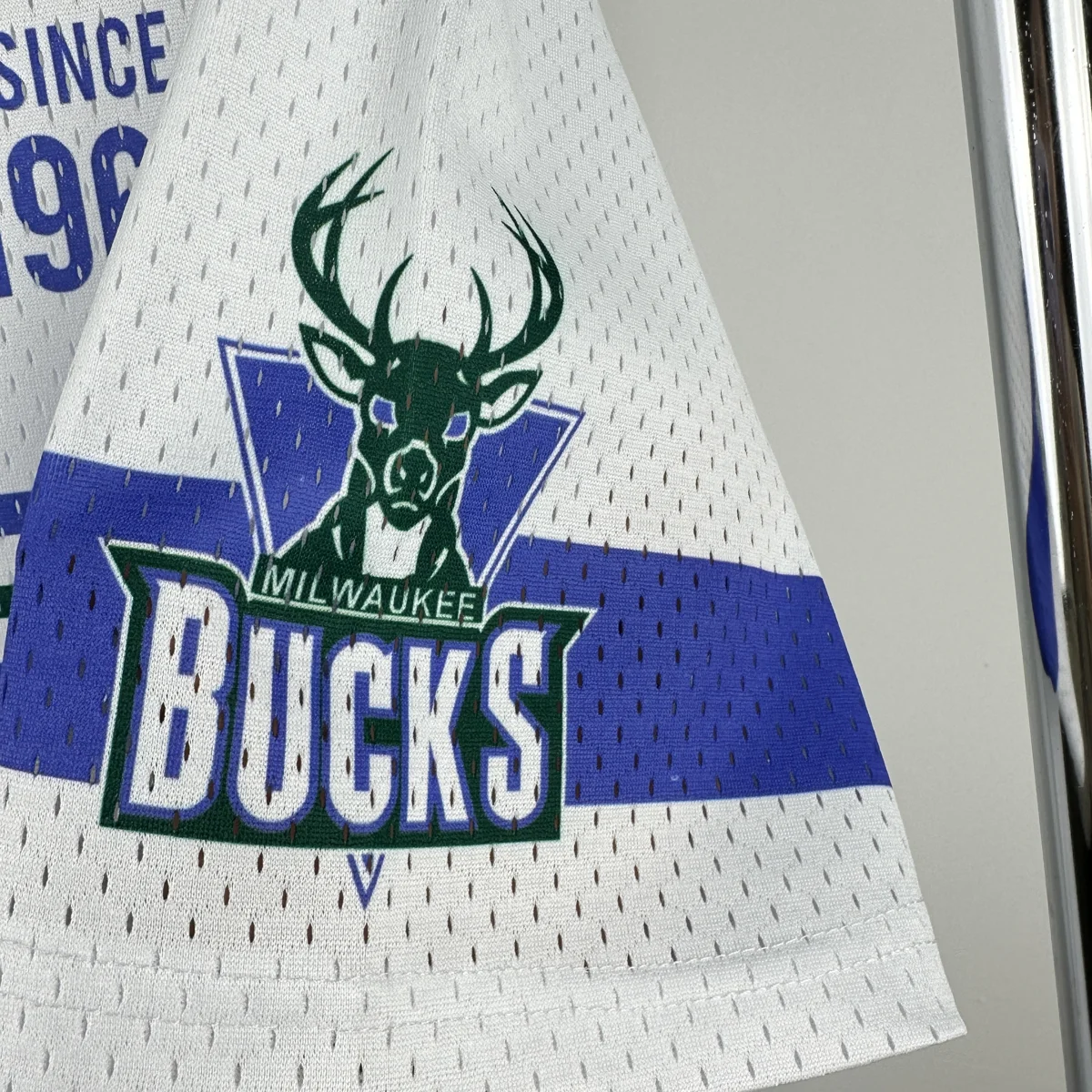 Camisa - Milwaukee Bucks (retrô)