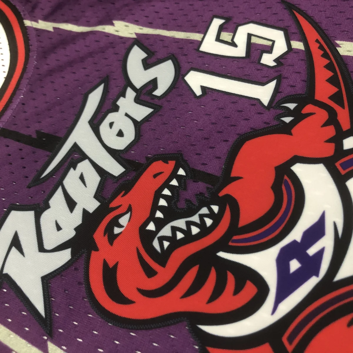 Camisa - Toronto Raptors (retrô)