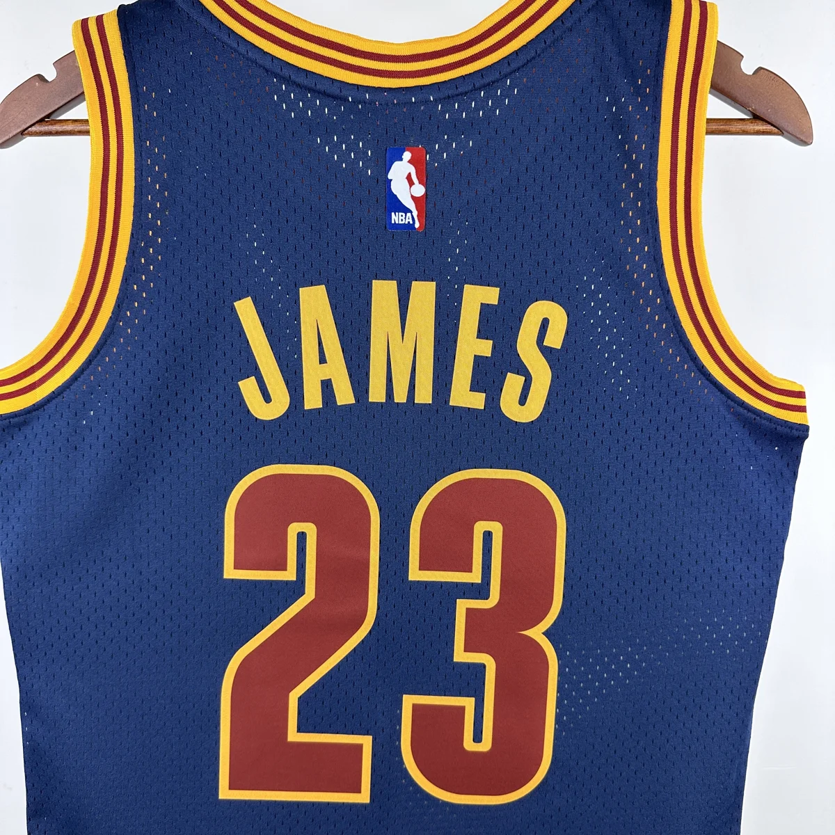 Camisa - Cleveland Cavaliers (retrô) - 15 a 16