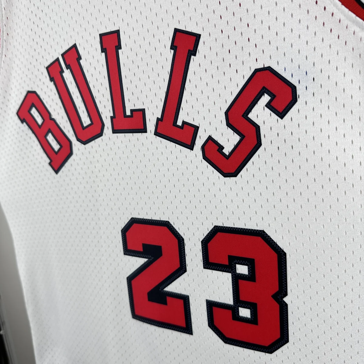 Camisa - Chicago Bulls (retrô) - 84 a 85