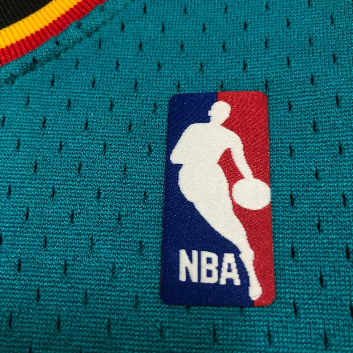 Camisa - Detroit Pistons (retrô)