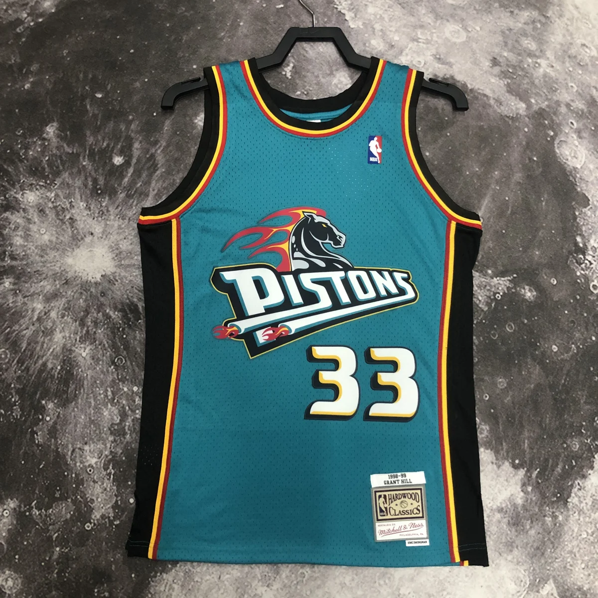 Camisa - Detroit Pistons (retrô)