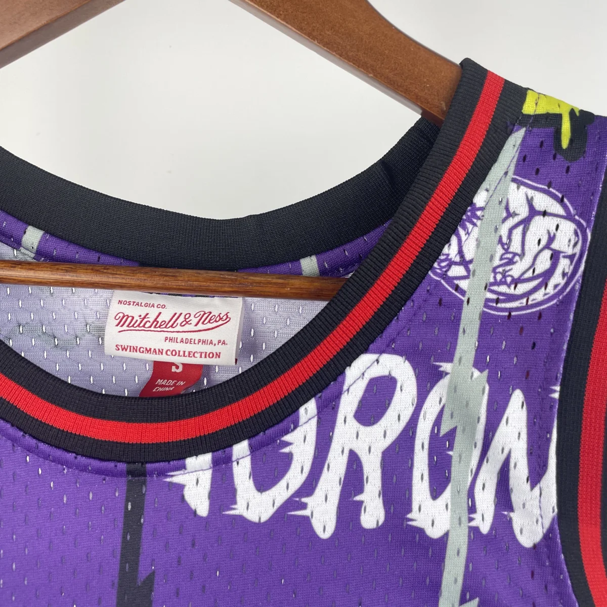 Camisa - Toronto Raptors (retrô) - 98 a 99
