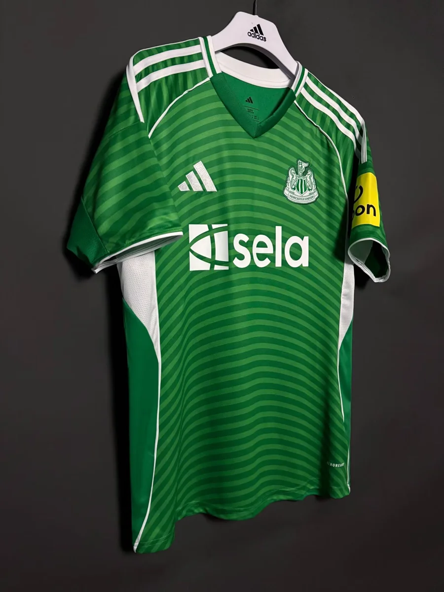 Camisa reserva - Newcastle 2025/26 - S a 4XL