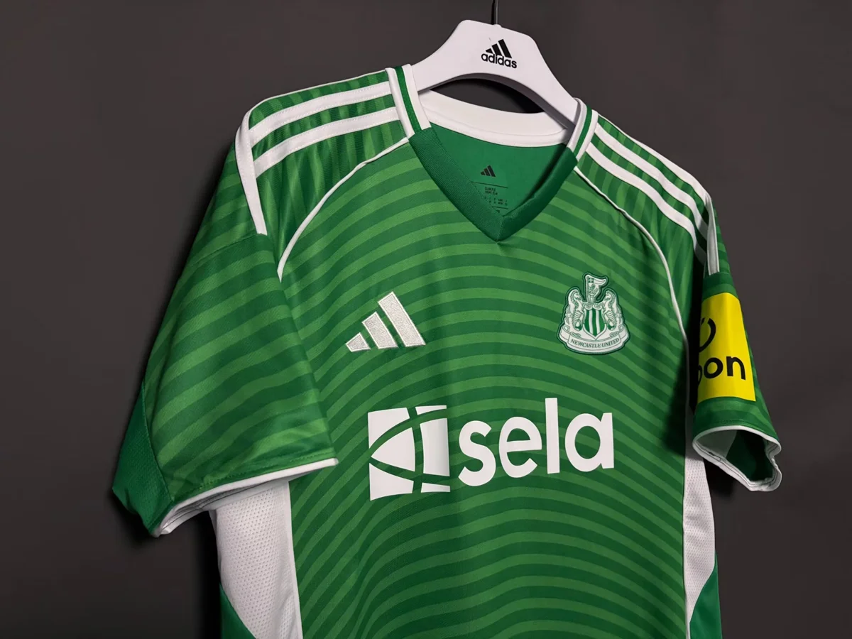 Camisa reserva - Newcastle 2025/26 - S a 4XL