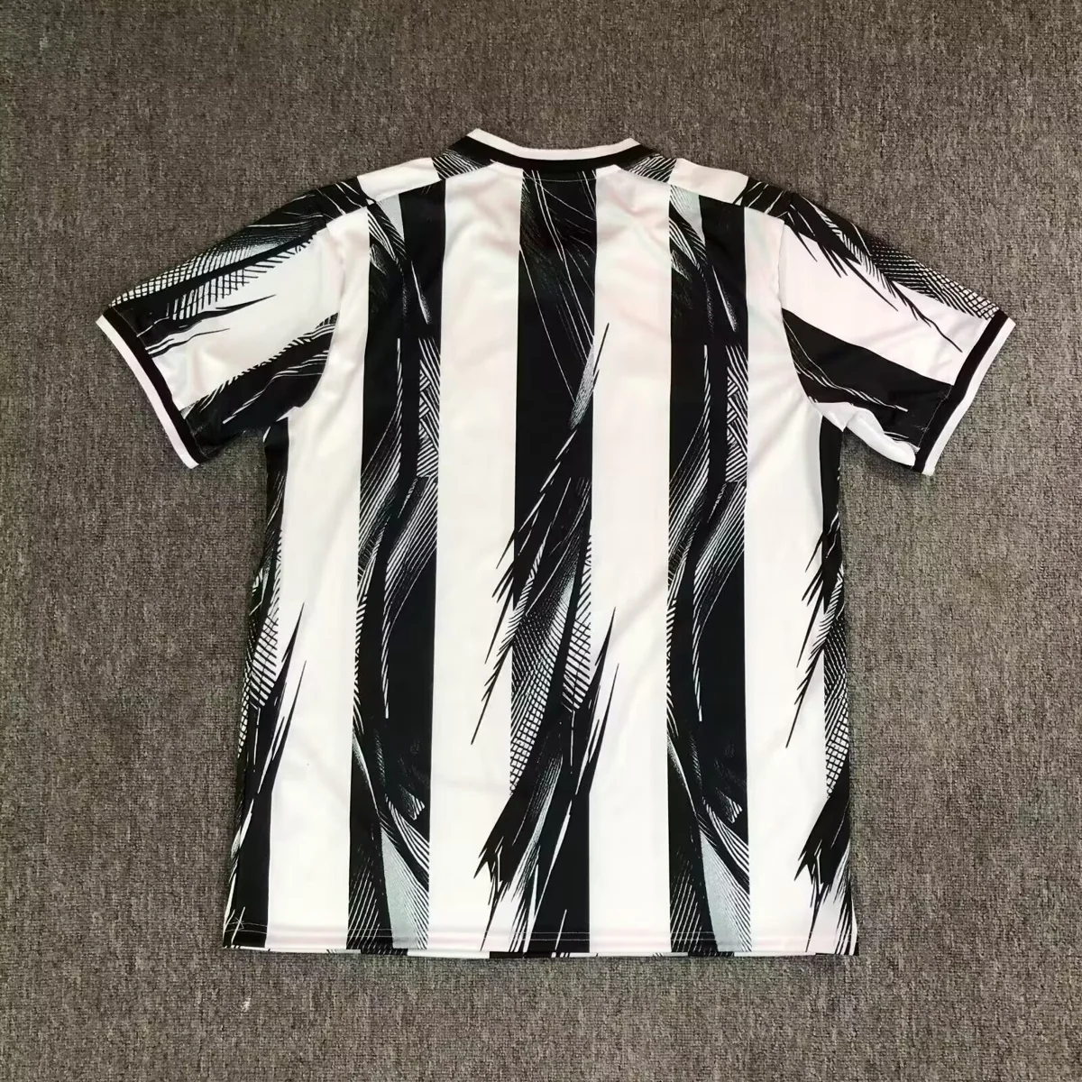 Camisa titular - Newcastle 2026/27 - S a 4XL