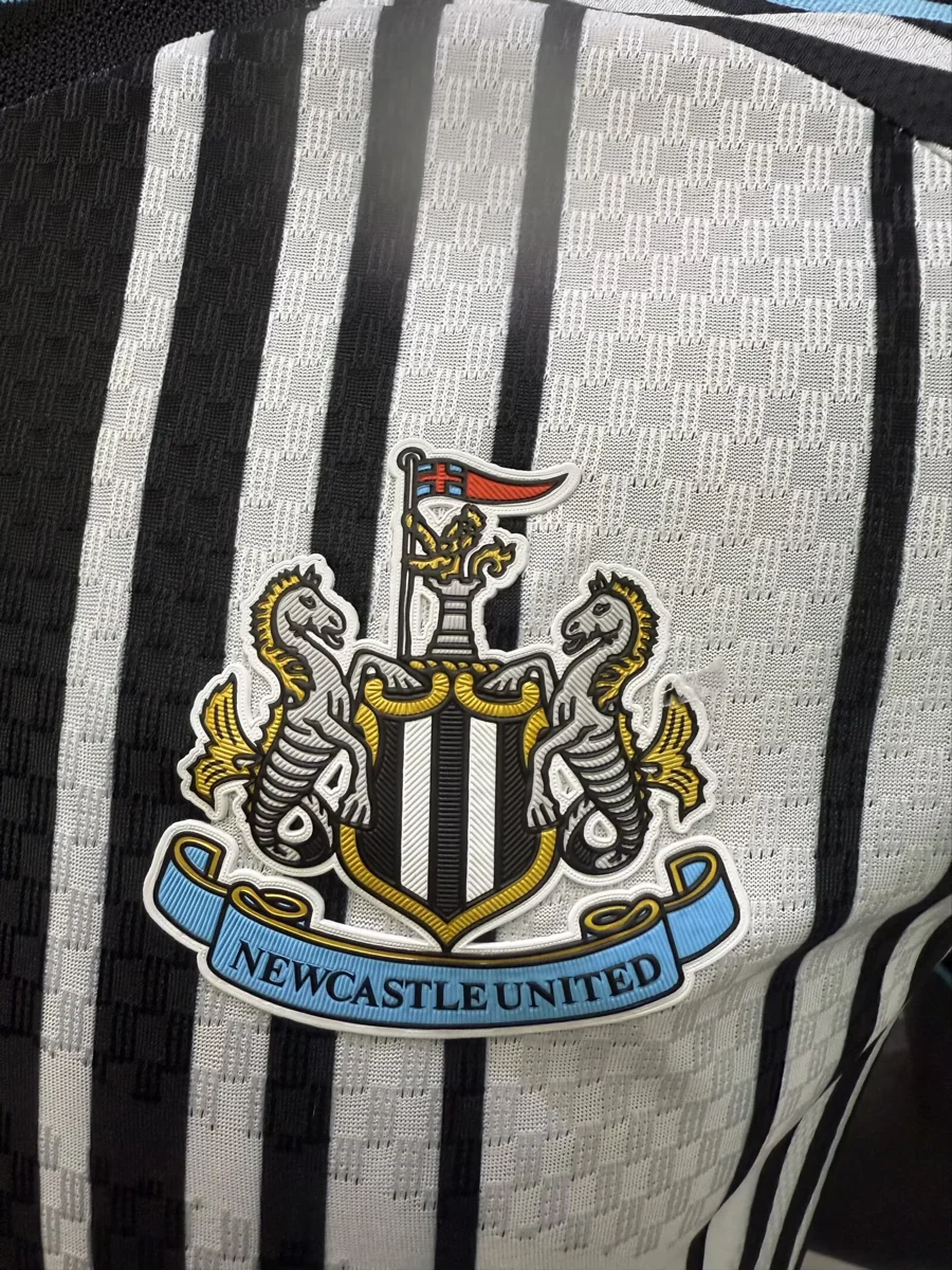 Camisa titular - Newcastle 2026/27 - versão jogador - S a 2XL