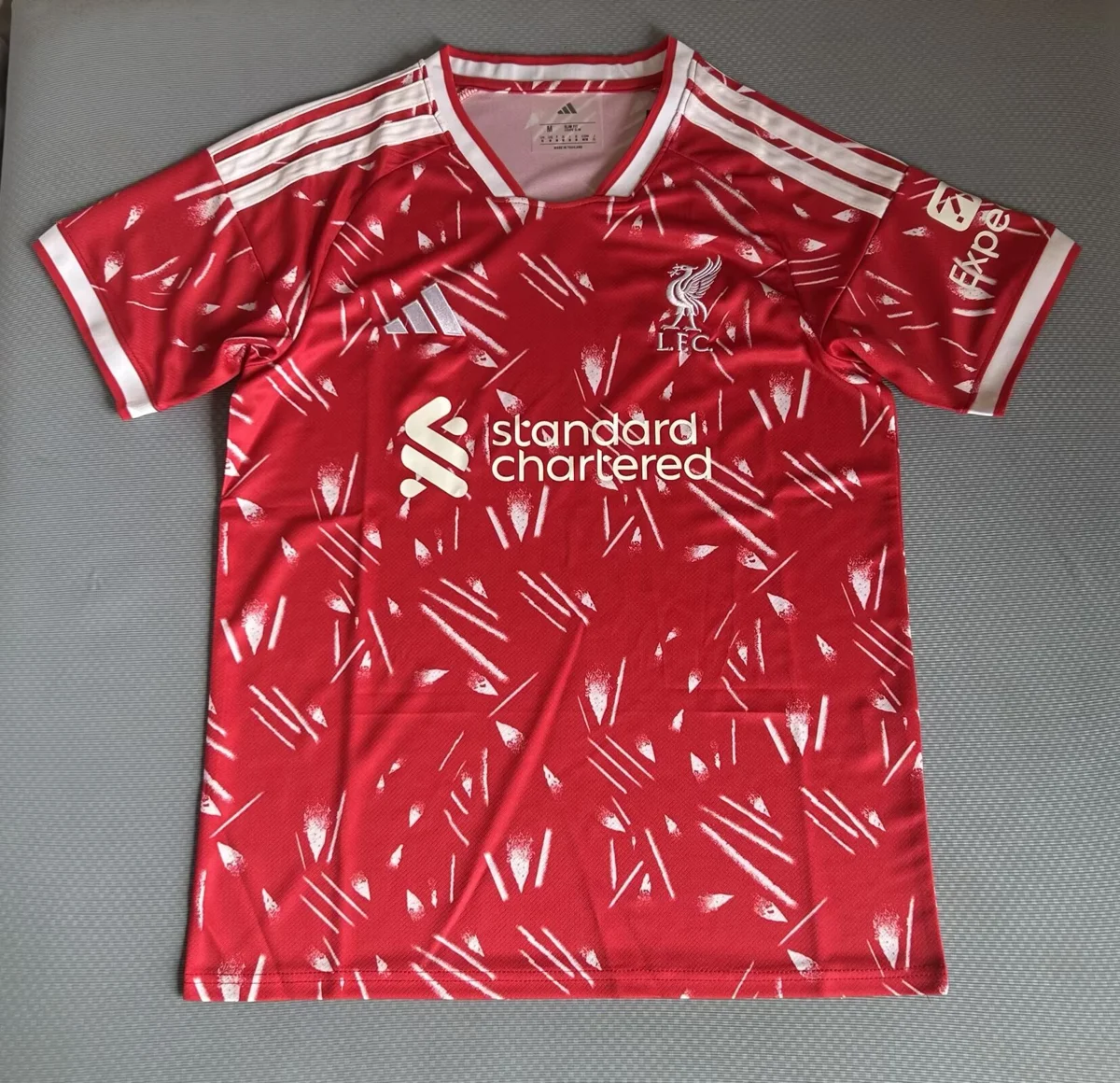 Camisa titular - Liverpool