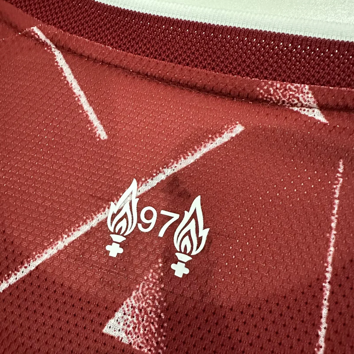 Camisa titular - Liverpool - versão jogador - S a 4XL