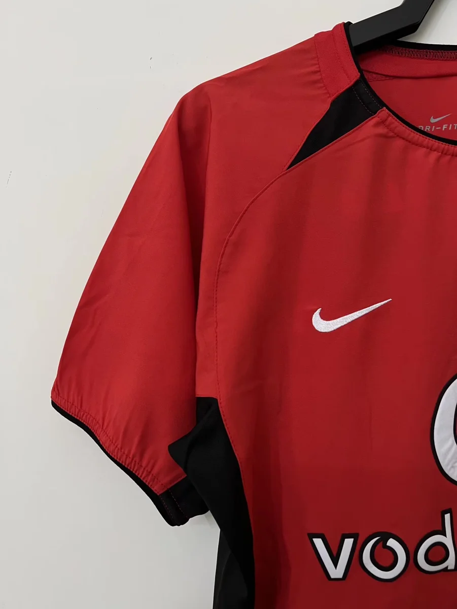 Camisa titular - Manchester United - 02 a 04