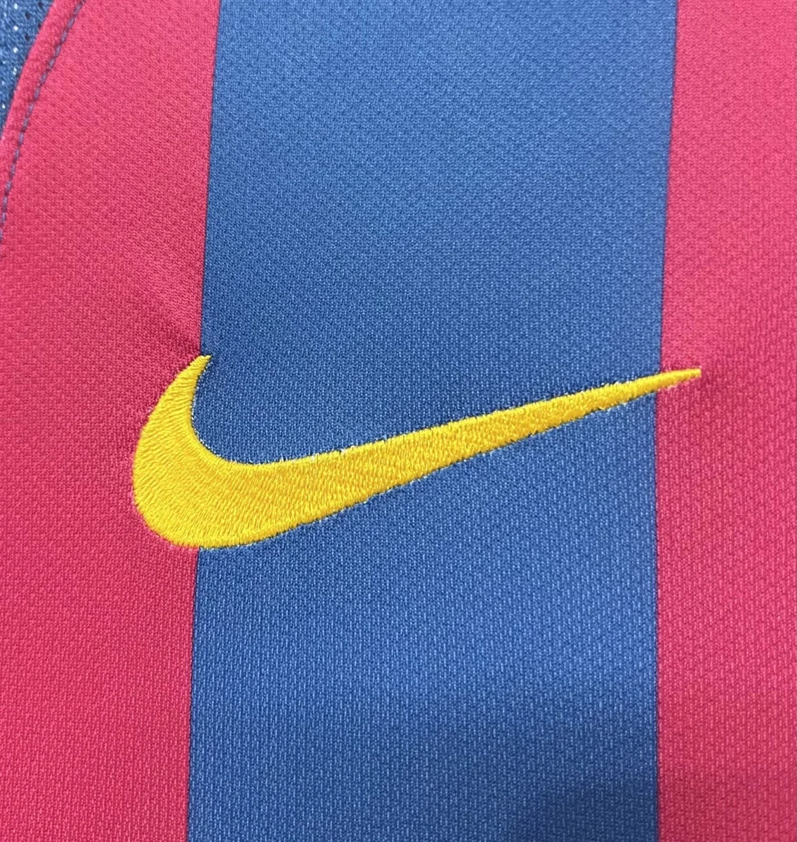 Camisa titular - Barcelona (manga longa) - 05 a 06